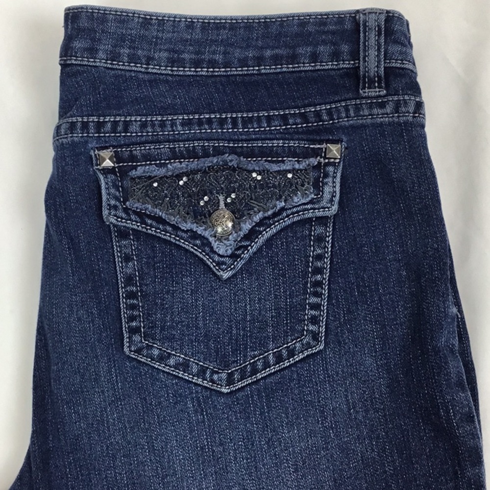 APT 9 Baby boot cut blue jeans size 14